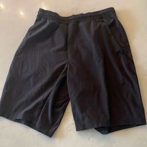 LULULEMON SHORTS WITH LINER